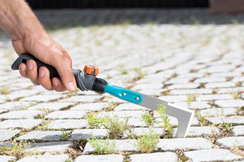 Gardena combisystem Patio Weeder – Stainless Steel Weed & Moss Scraper for Paving Joints - Image 2
